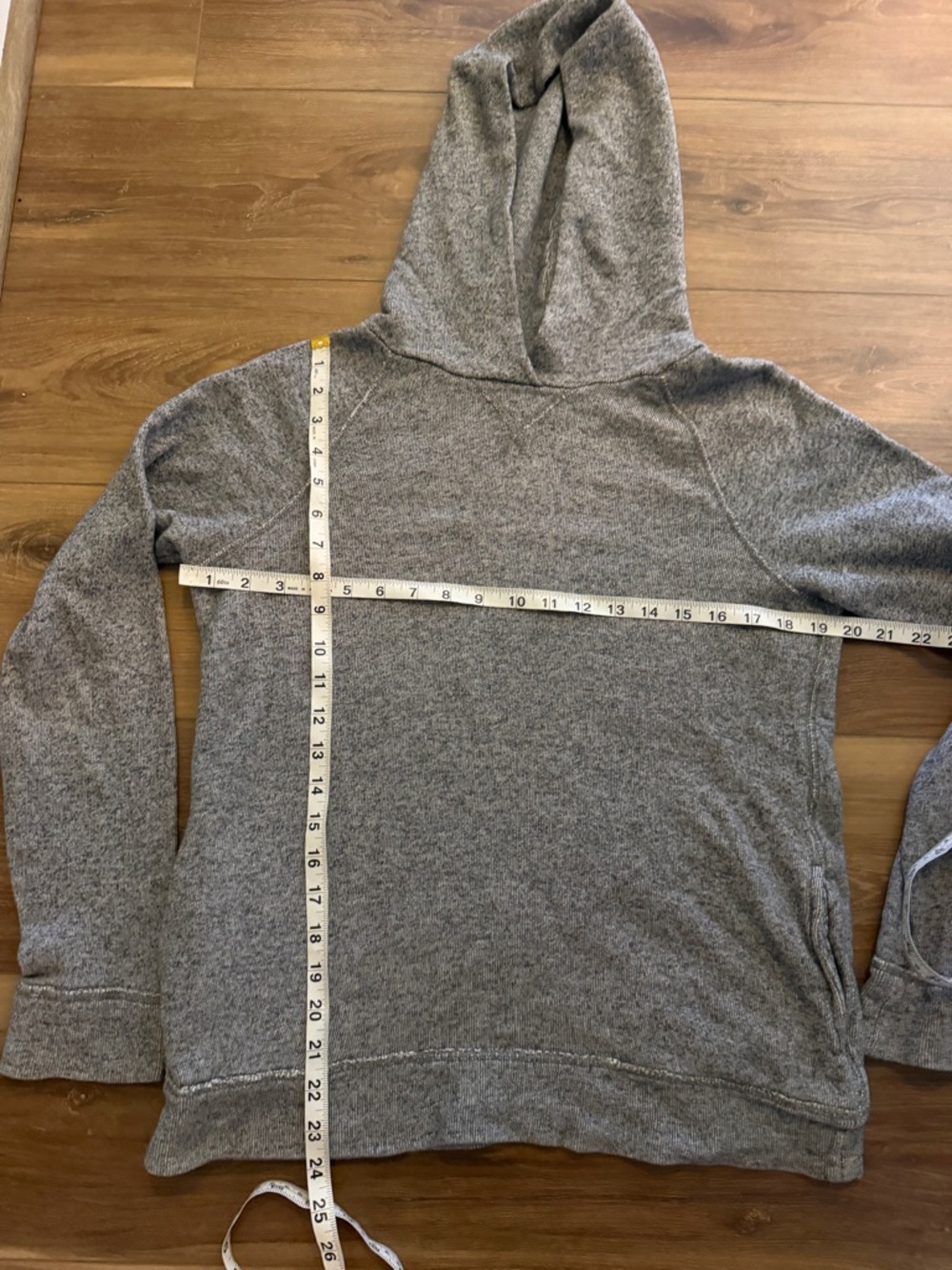 J crew 100% cotton hoodie. Gray size medium - Picture 8 of 9